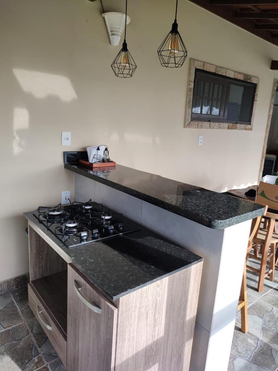 סקווארמה Casa Em Frente A Praia De Jacone חדר תמונה